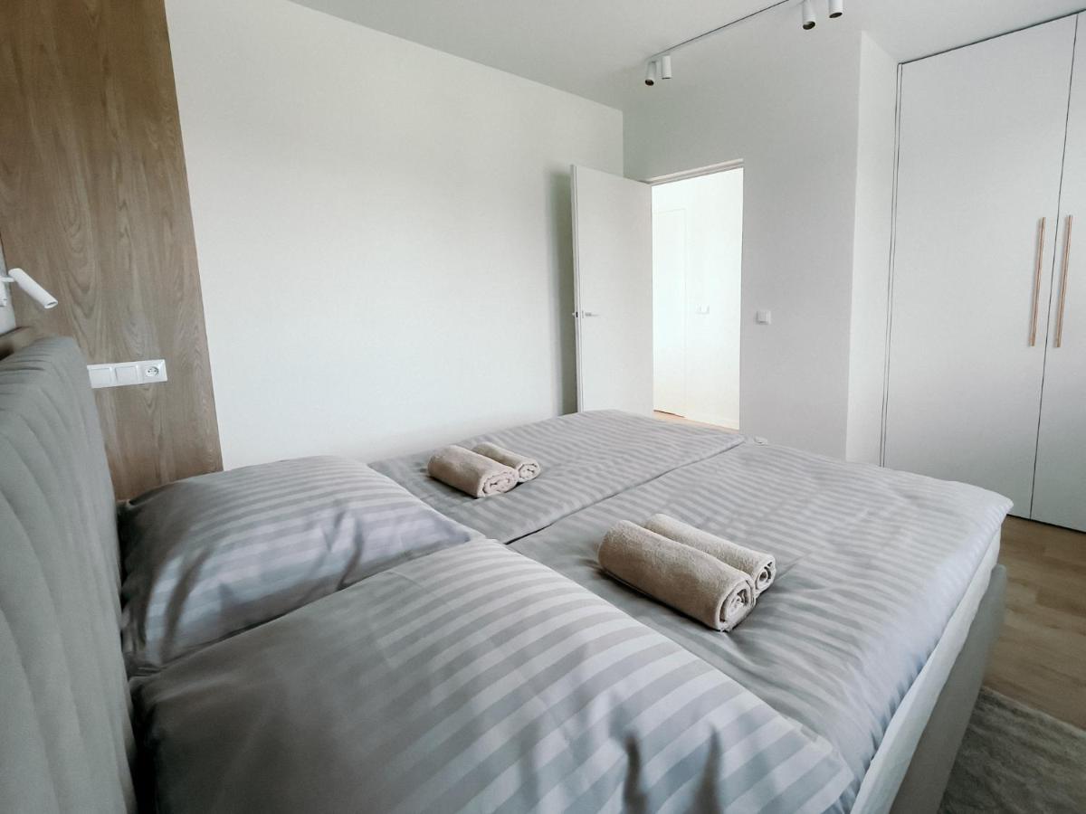 Penthouse Sloneczna Rapsodia - Blisko Parku Zdrojowego - Duzy Taras Na Dachu - Piekny Widok - Winda - Garaz Apartman Rabka Kültér fotó